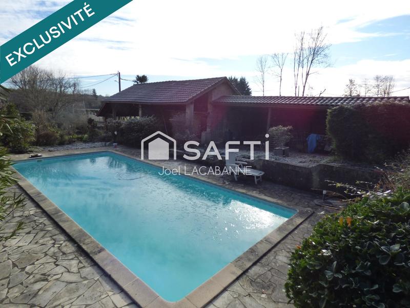 Maison - 255 m² - 8 pièces