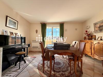 Appartement - 100 m² - 3 pièces