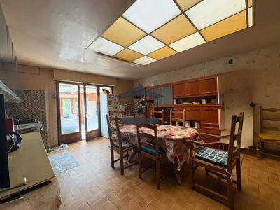 Maison - 122 m² - 5 pièces