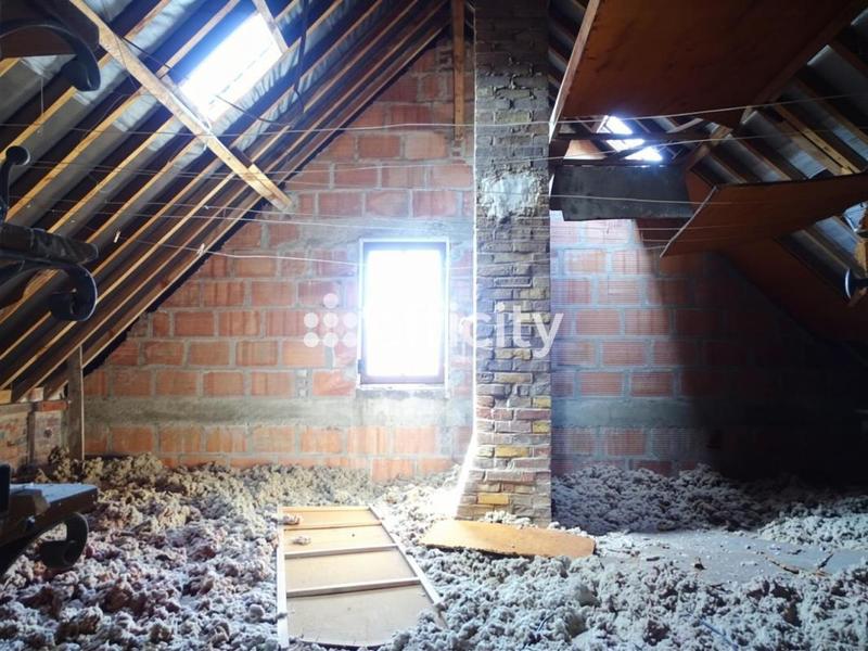 Maison - 209 m² - 10 pièces