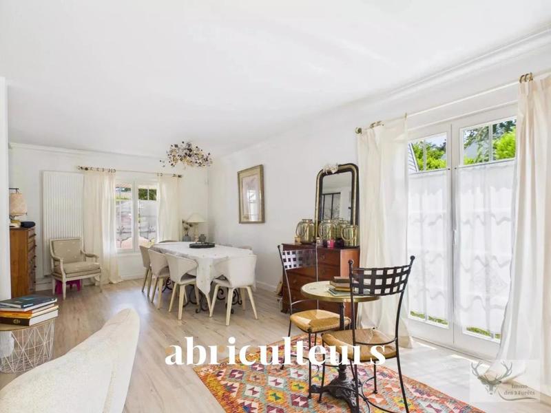 Maison - 167 m² - 6 pièces