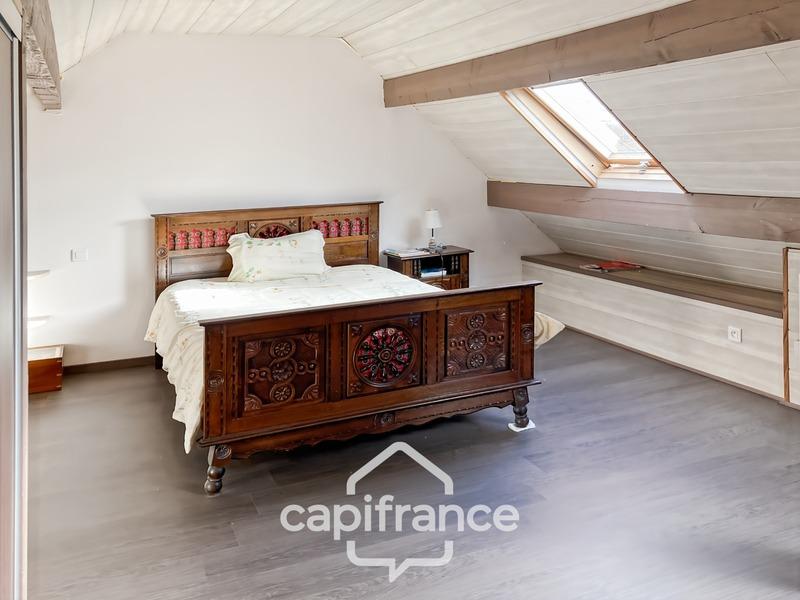 Maison - 257 m² - 6 pièces