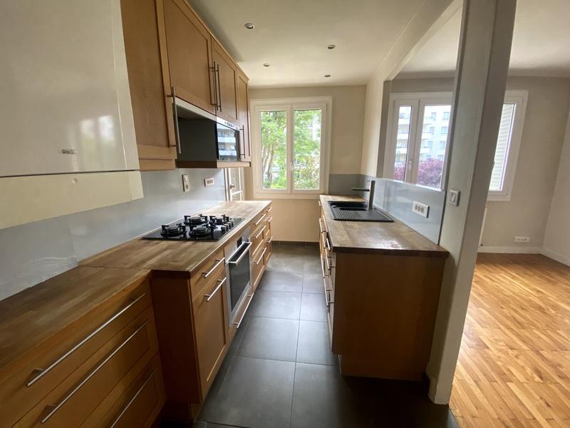 Appartement - 122 m² - 5 pièces