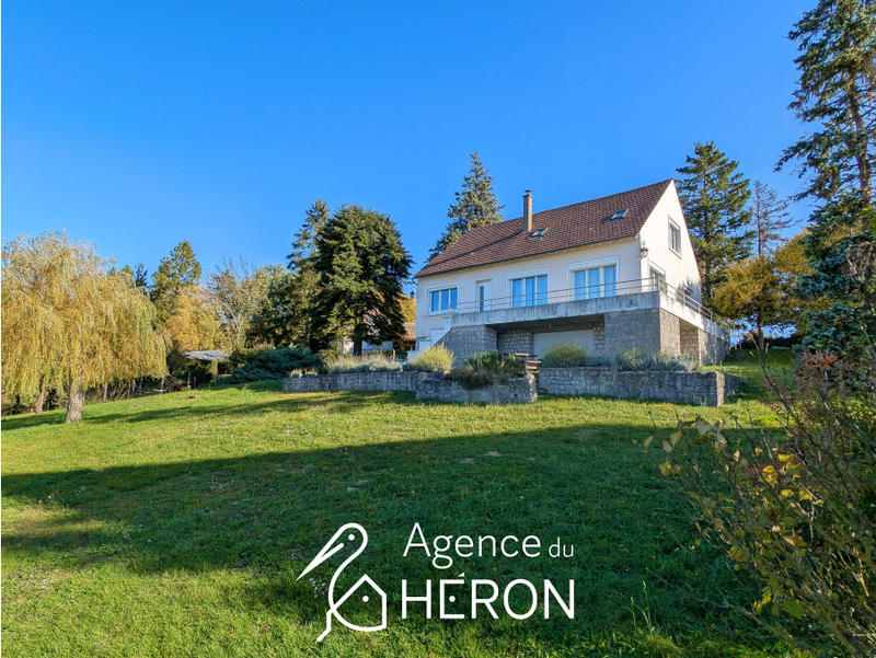 Maison - 151 m² - 7 pièces