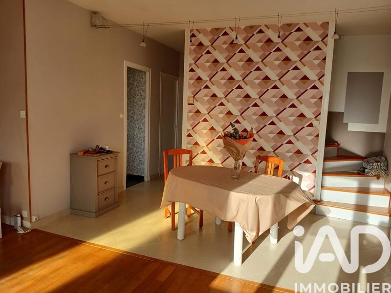 Maison - 80 m² - 5 pièces