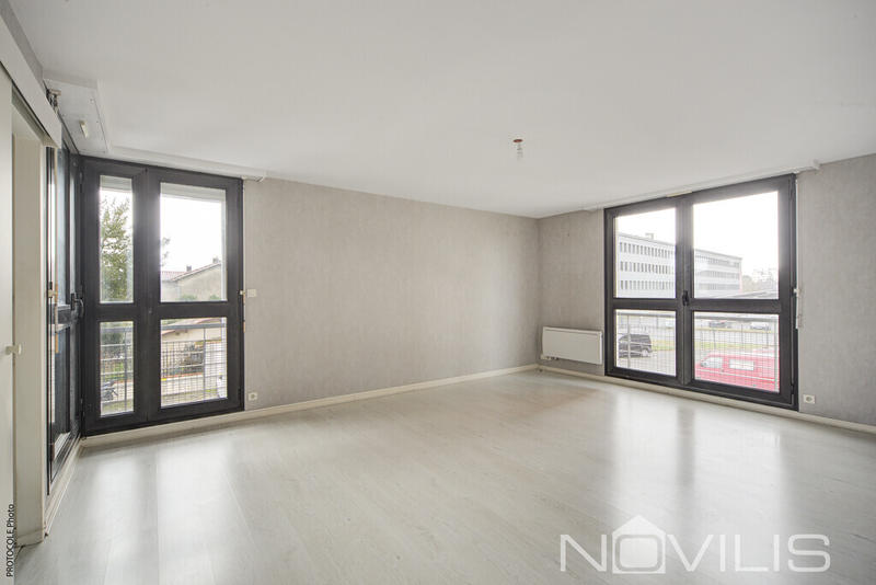 Appartement - 75 m² - 3 pièces