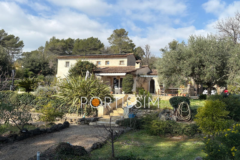 Maison - 160 m² - 5 pièces