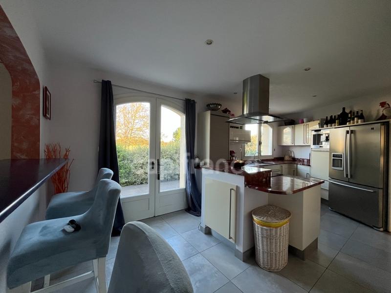 Propriété - 400 m² - 10 pièces