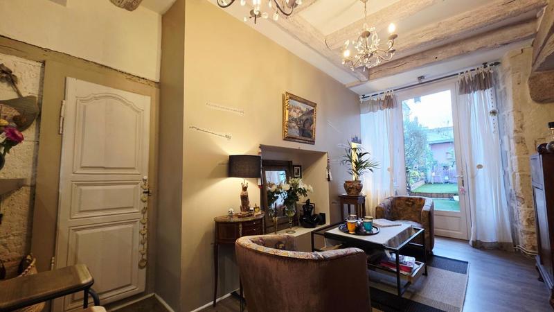 Maison - 141 m² - 9 pièces