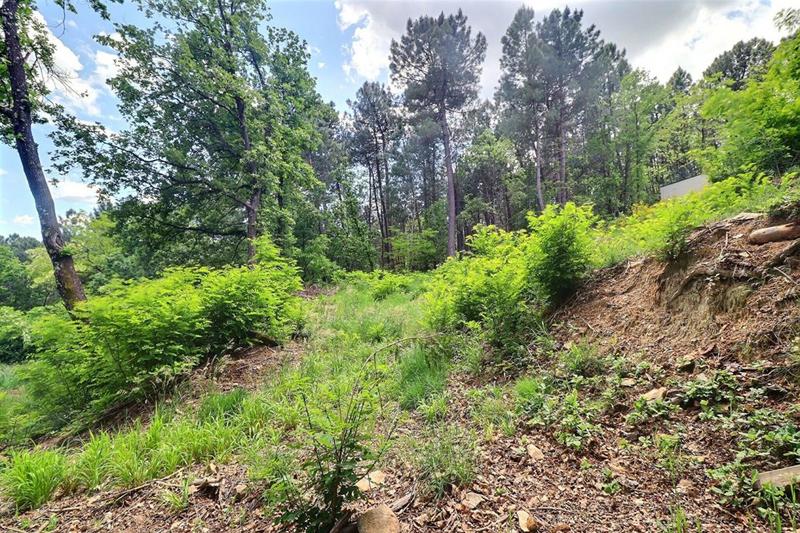 Terrain constructible - 1 748 m²