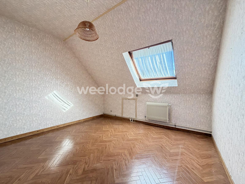 Maison - 142 m² - 6 pièces