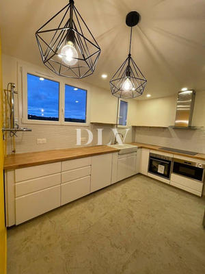 Appartement - 75 m² - 5 pièces