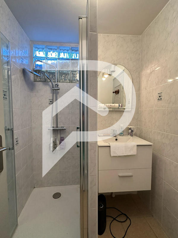 Maison - 152 m² - 8 pièces