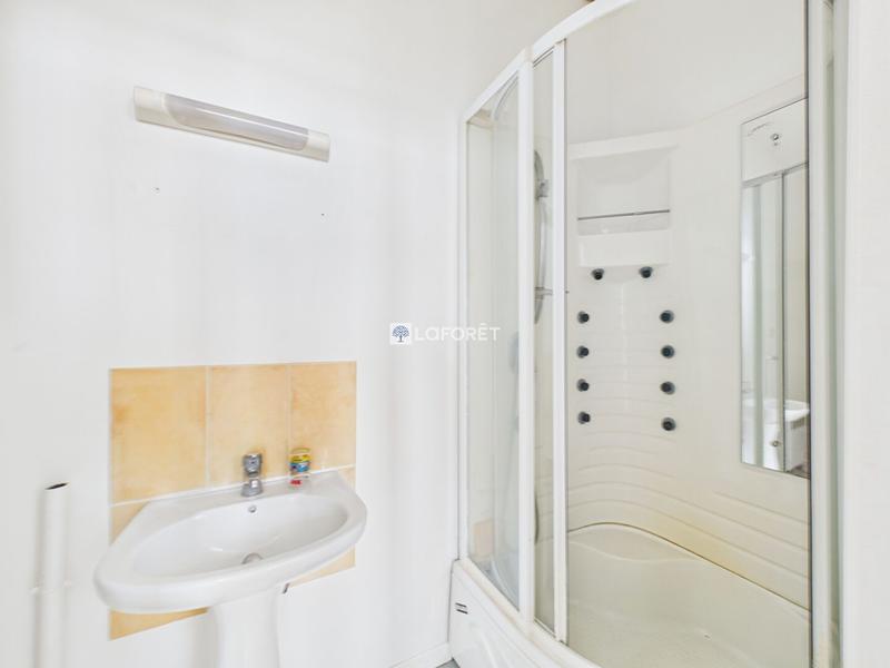 Immeuble - 177 m² - 7 pièces