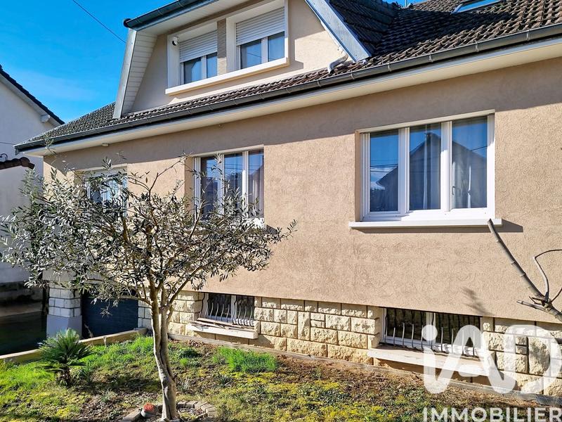 Maison - 159 m² - 6 pièces