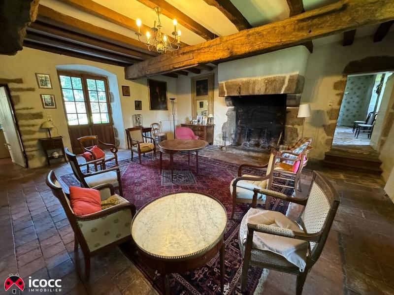 Demeure - 563 m² - 18 pièces