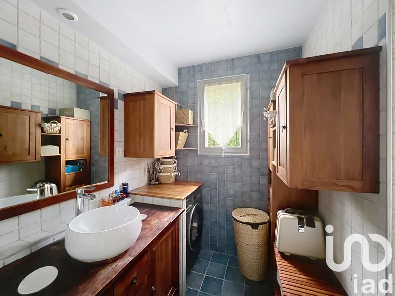 Maison - 186 m² - 8 pièces