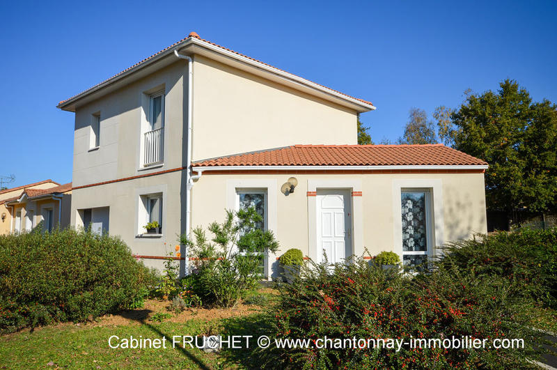 Maison - 80 m² - 4 pièces