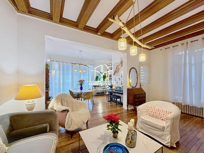 Maison - 176 m² - 6 pièces