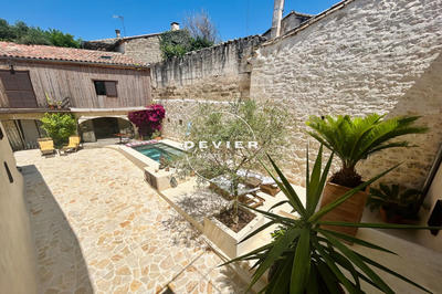 Maison - 200 m² - 7 pièces