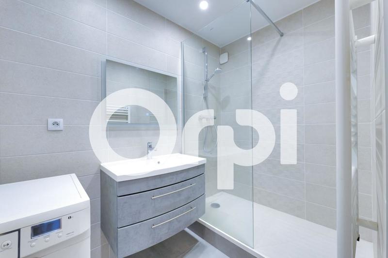 Appartement - 81 m² - 3 pièces