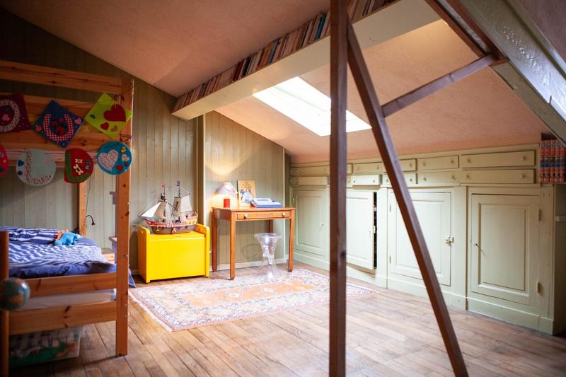 Maison - 180 m² - 9 pièces