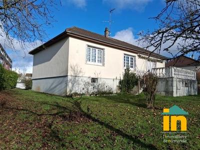 Maison de ville - 88 m² - 4 pièces