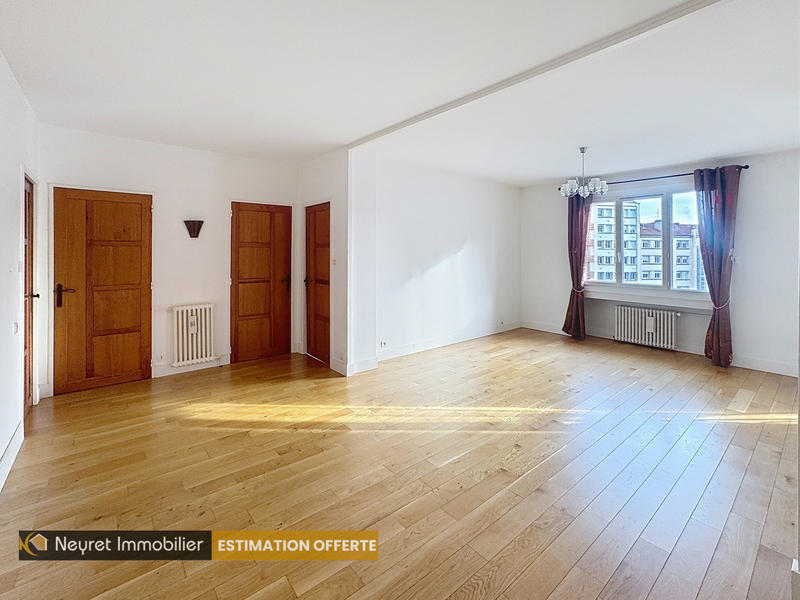 Appartement - 86 m² - 4 pièces