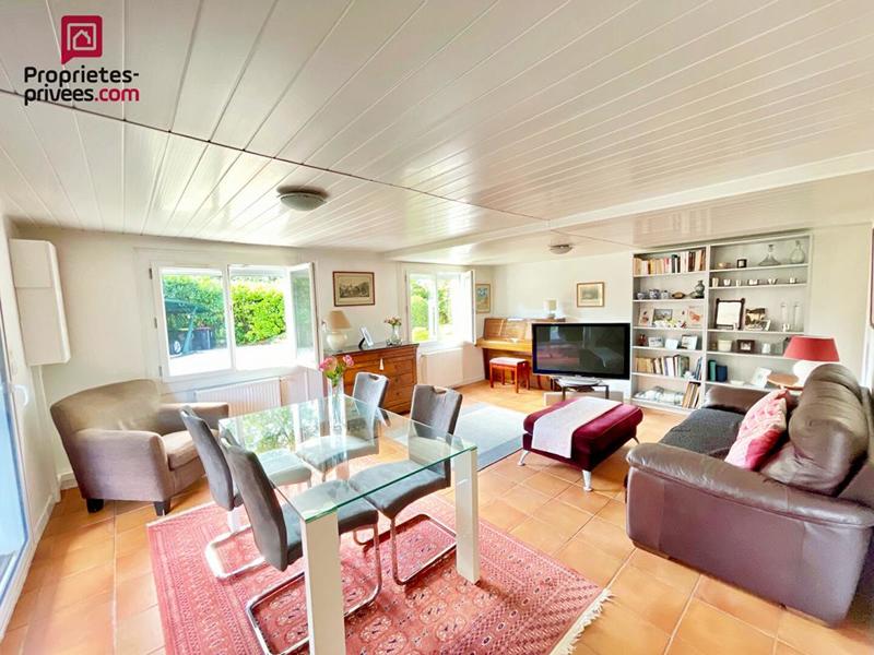 Maison - 186 m² - 7 pièces