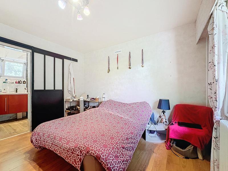 Maison - 225 m² - 5 pièces