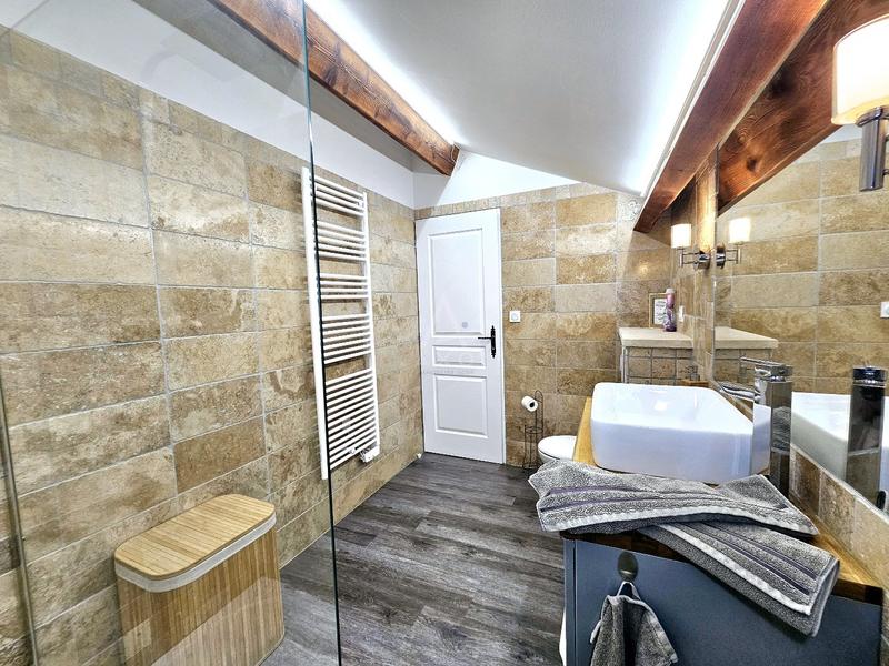 Appartement ancien - 61 m² - 2 pièces