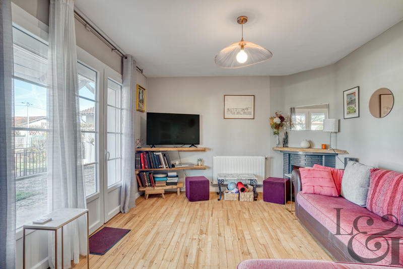 Maison - 102 m² - 6 pièces