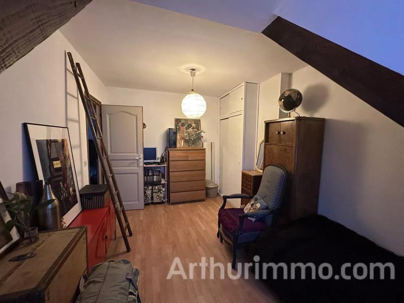 Maison - 189 m² - 8 pièces