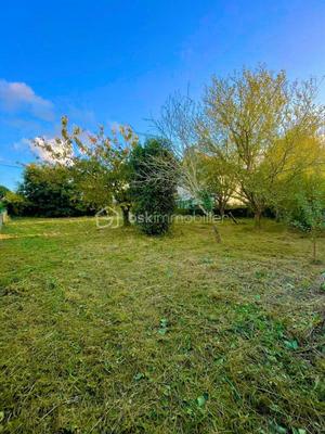 Terrain constructible - 567 m²