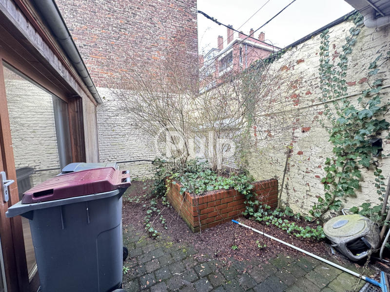 Maison - 127 m² - 9 pièces