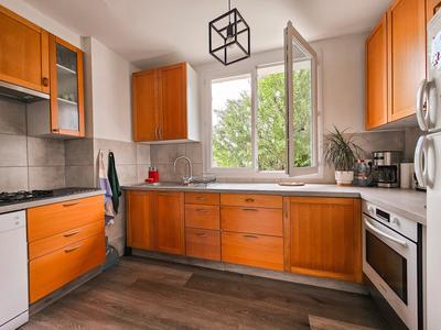 Maison - 90 m² - 6 pièces