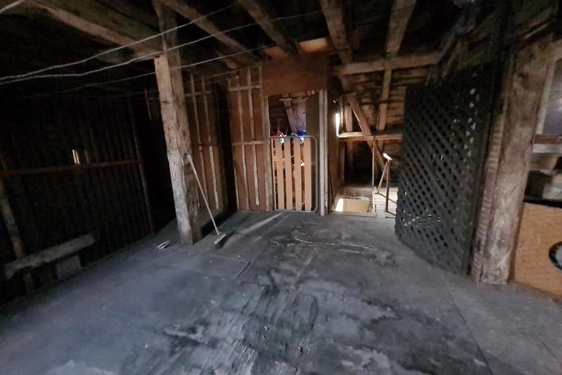 Appartement - 98 m² - 1 pièce