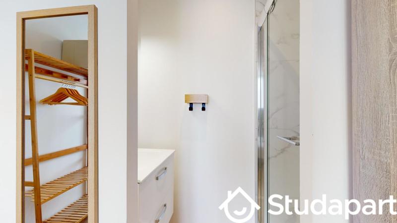 Chambre - 12 m² - 1 pièce