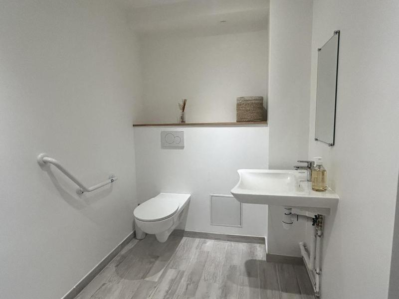 Local commercial - 112 m²