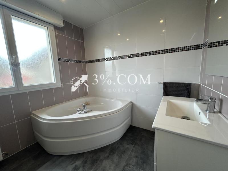 Maison - 121 m² - 6 pièces