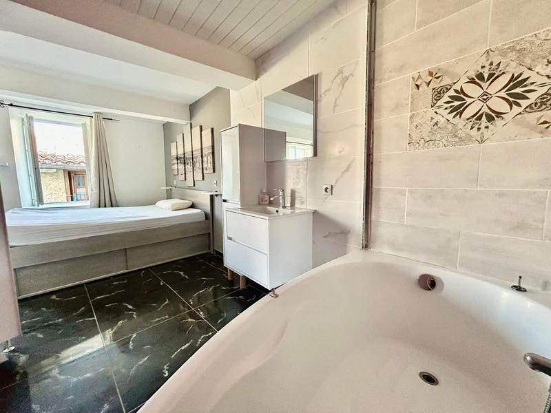 Villa - 96 m² - 5 pièces