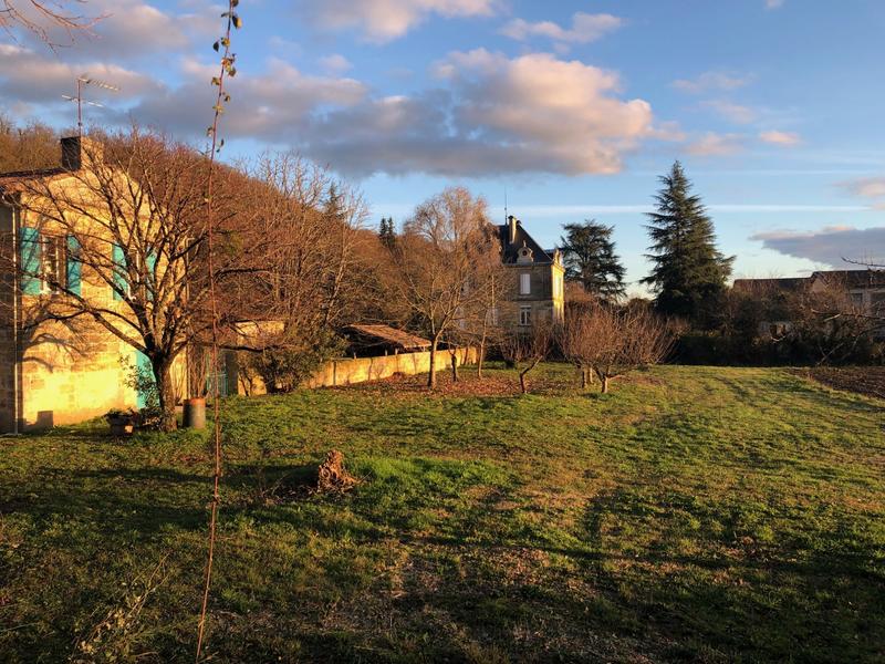 Maison - 240 m² - 6 pièces