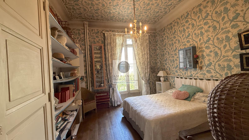 Appartement - 181 m² - 7 pièces