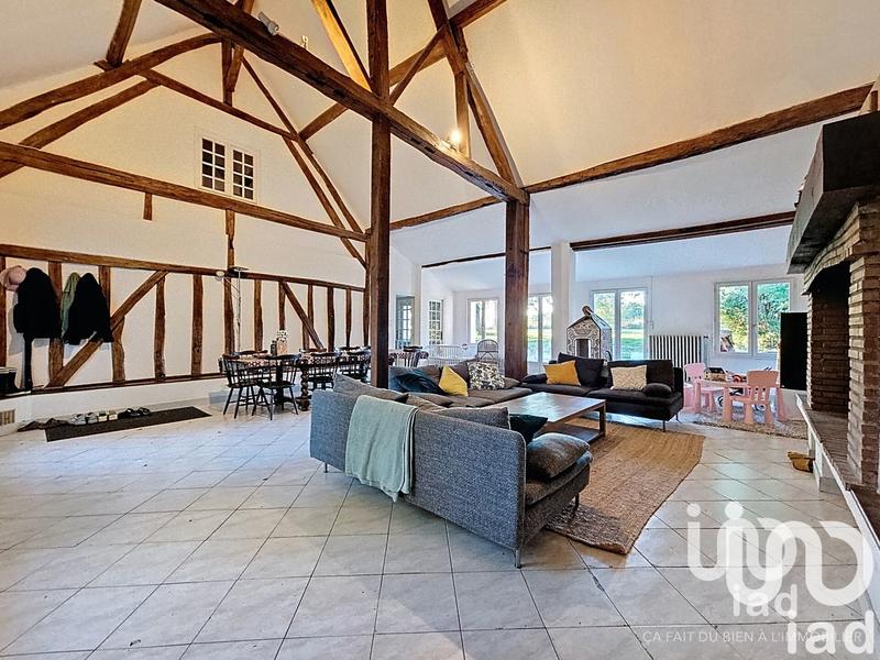 Maison - 215 m² - 6 pièces