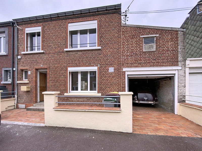 Maison - 82 m² - 5 pièces