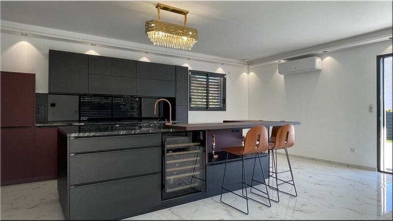 Maison - 118 m² - 4 pièces