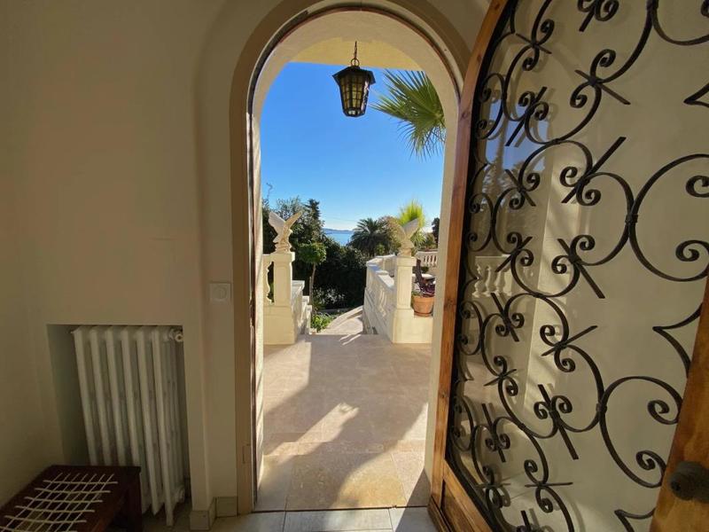 Villa - 140 m² - 6 pièces