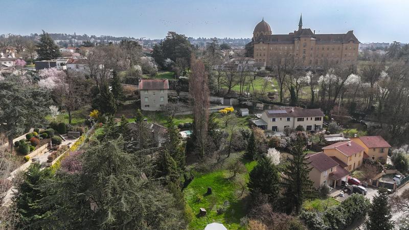 Appartement - 94 m² - 4 pièces