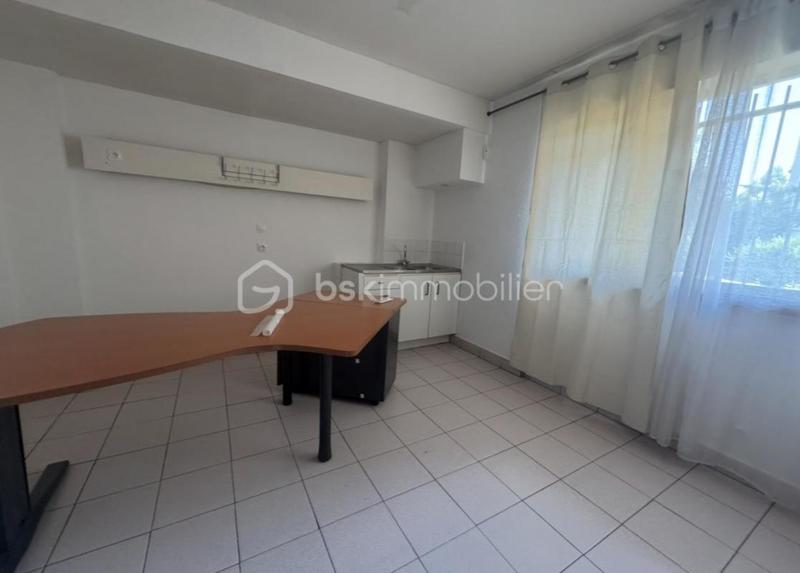 Bureau - 60 m² - 4 pièces