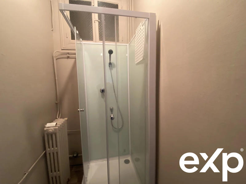 Maison - 215 m² - 11 pièces